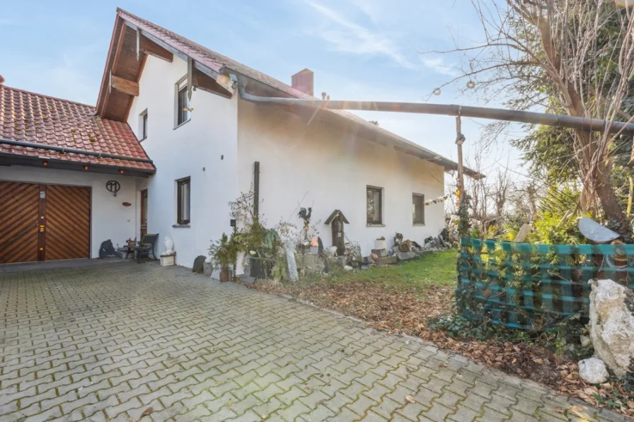 EFH mit Doppelgarage - Haus kaufen in Rain - Einfamilienhaus mit großer Doppelgarage