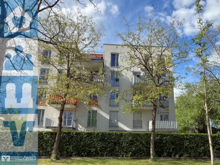 5-Zi.-Whg. in Riem - Wohnung kaufen in München - Platz für die ganze Familie: 5-Zi.-Maisonette-Whg. mit 2 Süd-Balkonen