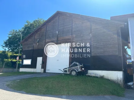 KFZ-Einlagerung - Halle/Lager/Produktion mieten in Lauterhofen - Mietwerkstatt mit TeilehandelFrisch renoviert & einzugsfertig!Lauterhofen - Traunfeld