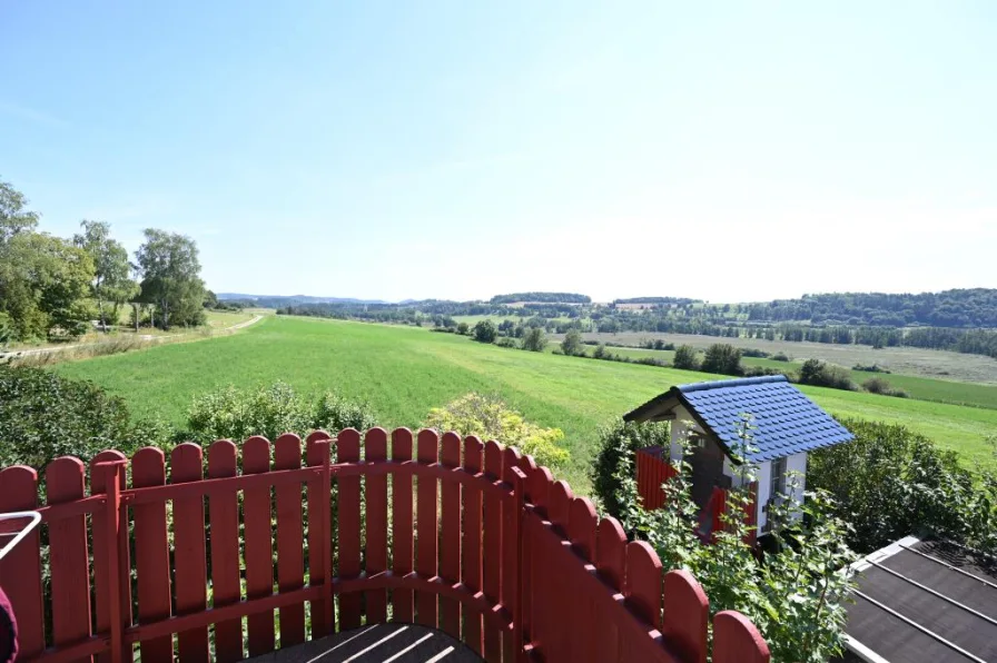 Mit Ausblick vom Balkon