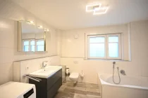 Modernes Badezimmer