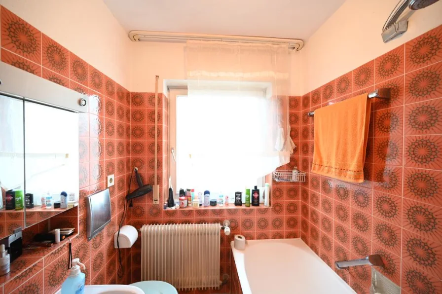 Wohnung 2: Badezimmer