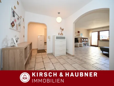 Großzügiger Wohnflair - Wohnung kaufen in Neumarkt - Außergewöhnlicher Wohnflair ganz oben!   Neumarkt - Altenhof