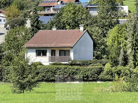 H2012  (2) - Haus kaufen in Deggendorf - Seltene Gelegenheit - Einfamilienhaus mit Doppelgarage in sehr ruhiger Stadtlage