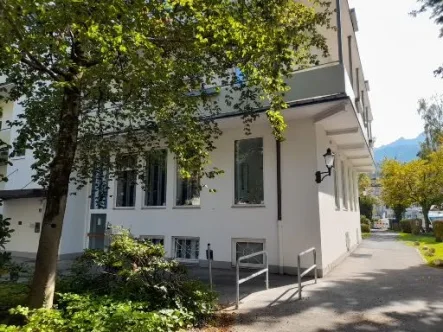 Hausansicht - Wohnung mieten in Bad Reichenhall - Gepflegte 3 Zimmerwohnung in  zu vermieten !