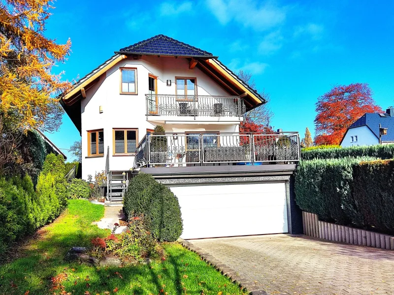  - Haus kaufen in Jößnitz - Wohnhaus mit gehobener Aussstattung in bevorzugter Wohnlage!