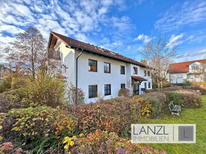 Hausansicht Eingang - Wohnung kaufen in Poing - Familientraum - großzügige Maisonettewhg. in Poing-Süd mit zwei Balkone