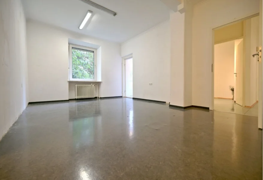 Raum 1 - Büro/Praxis kaufen in München Au-Haidhausen - Praxis - Büro - Ladengeschäft