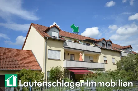 Gemütlich Wohne - Wohnung mieten in Neumarkt in der Oberpfalz - Ideale Single-Wohnung: 2 Zimmer, Küche, Bad, Balkon in Neumarkt