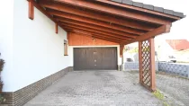 Carport vor Garage