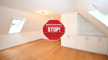 Traumhafte Wohnung - Wohnung mieten in Neumarkt in der Oberpfalz - Ideal für Pendler und Single! Modernisierte 1-Zi.-DG-Wohnung mit Kfz-Stellplatz in Neumarkt i.d.OPf.