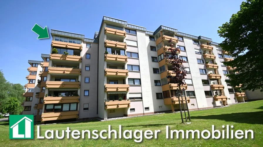 Ganz oben mit Aussicht - Wohnung mieten in Neumarkt in der Oberpfalz - Zentrale Lage zur Innenstadt, unmittelbare Nähe zu Grünpark! 3-Zimmer-Wohnung in Neumarkt i.d.OPf.