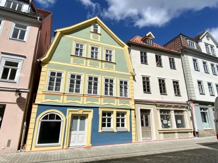 Außenansicht - rot markierter Bereich zeigt Gewerbefläche - Büro/Praxis mieten in Coburg - Sanierte Gewerbefläche am Albertsplatz in hervorragender Innenstadtlage