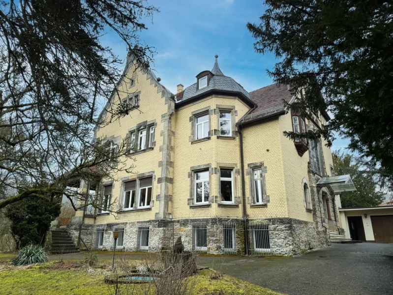  - Haus kaufen in Coburg - Historische Villa in Toplage von Coburg