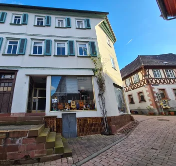 Frontansicht - Gastgewerbe/Hotel kaufen in Amorbach - HISTORISCHES WOHN- UND GESCHÄFTSHAUS IM HERZEN VON AMORBACH