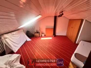 Schlafzimmer DG