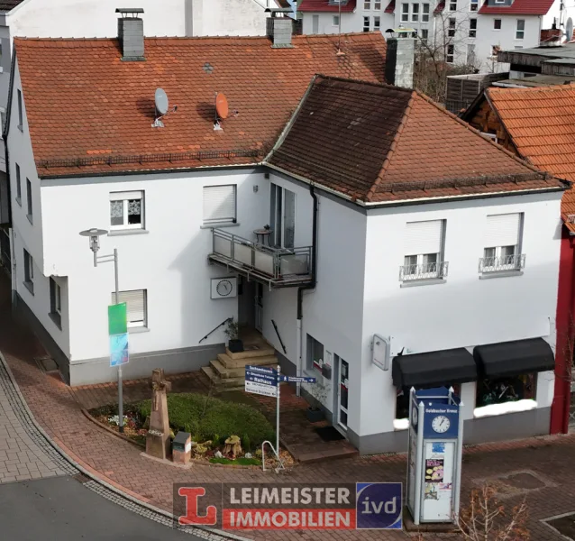 Aussen - Haus kaufen in Goldbach - WOHN- UND GESCHÄFTSHAUS IM HERZEN VON GOLDBACH