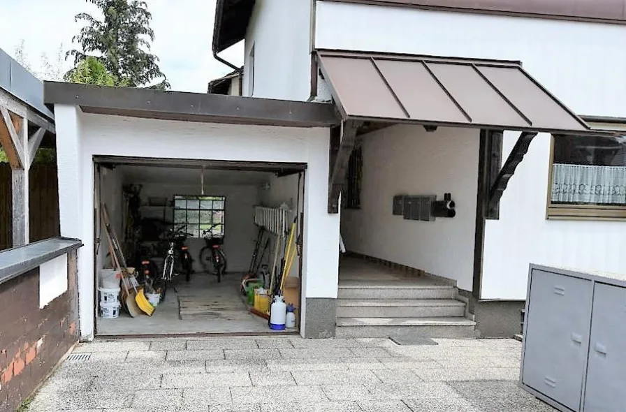 Garage 1