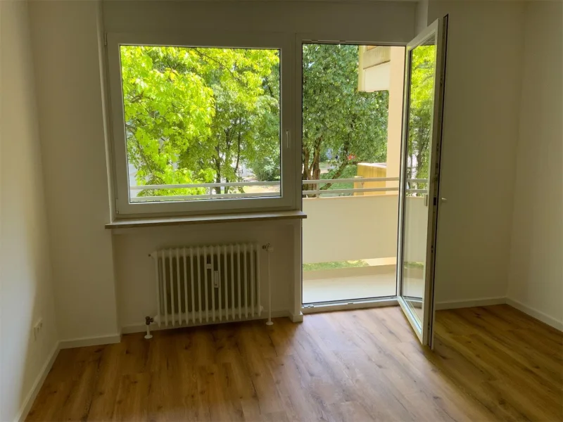 Schlafzimmer mit Balkon