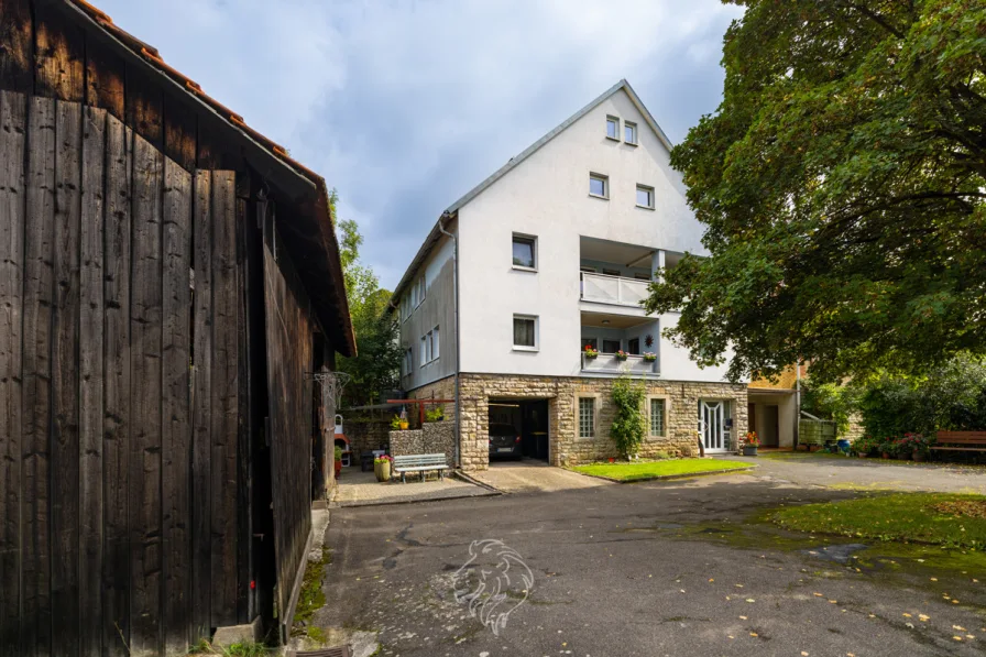 Frontansicht - Haus kaufen in Ravenstein / Merchingen - Großes Einfamilienhaus mit Scheune und weiterem Ausbaupotential