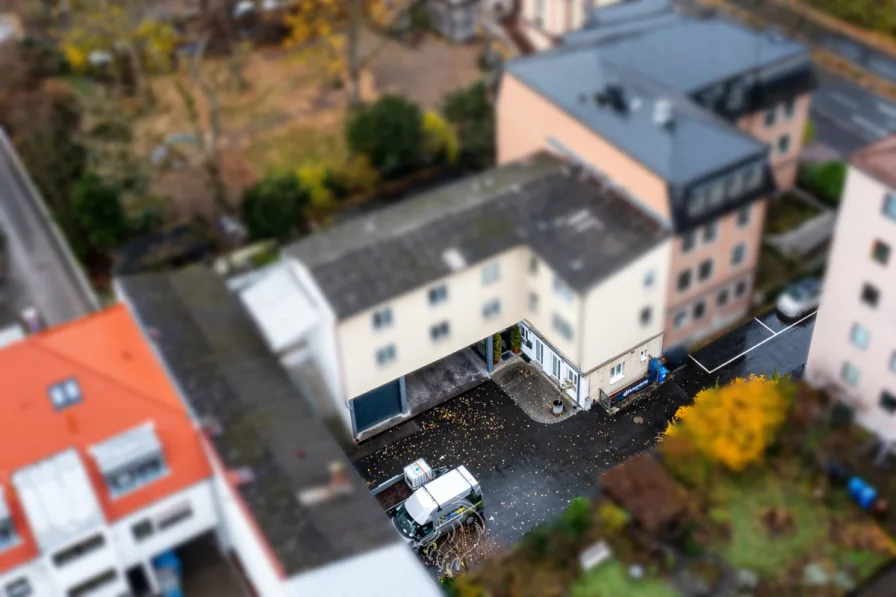 Außenansicht - Büro/Praxis kaufen in Würzburg - Moderne Gewerbefläche mit Lagerräumen in der Sanderau