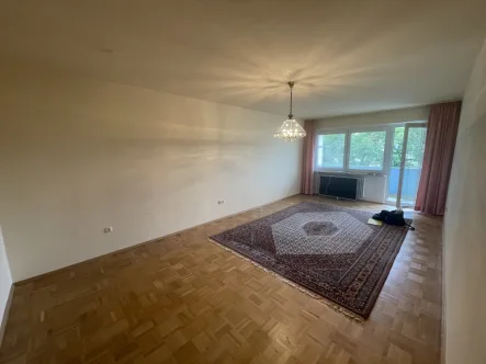 Wohn-Essbereich - Wohnung kaufen in Germering - Tolle lichtdurchflutete 2-Zimmer-Eigentums-Wohnung mit Südbalkon mit Blick - zum leistbaren Preis !!