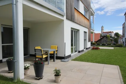 tolle überdachte Terrasse - Wohnung kaufen in Bad Birnbach - DIPLOM-Immowirt MAIER !! moderne Architektur in bester ZENTRUMSLAGE - SELTENHEIT !!