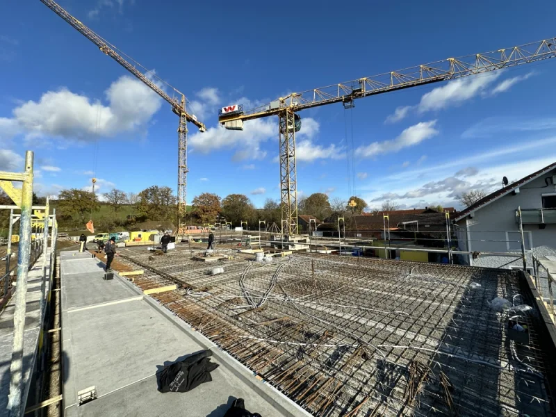 Blick vom 1 OG Haus 1 - Wohnung kaufen in Bad Birnbach - Baustelle läuft - WOHNEN IN VOLLENDUNG - NATUR PUR UND TOLLE ARCHITEKTUR - exkl. Wohnungen degr.AfA