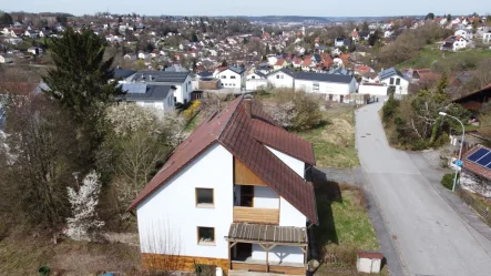 Grundstück-Haus Übersicht - Haus kaufen in Landshut / Achdorf - DIPL.-Immowirt MAIER !! ENGLBERG - SELTENHEIT mit BLICK - Haus mit Potential und 1.252 m2 Grund !!