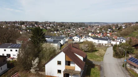 Grundstück-Haus Übersicht - Grundstück kaufen in Landshut / Achdorf - DIPL.-Immowirt MAIER !! ENGLBERG - SELTENHEIT mit BLICK - riesige 1.252 m2 Grund mit Altbestand !!