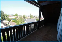 riesiger überdachter Balkon