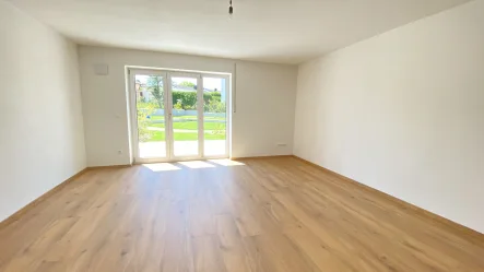 Wohnen mit Terrasse - Wohnung mieten in Obertaufkirchen - Neubau 3-ZImmer-Maisonette mit hervorragender Anbindung zur A94