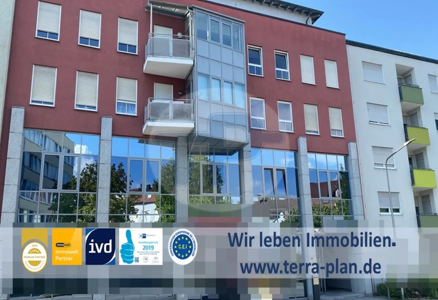 Hauptfotologo - Wohnung kaufen in Vilshofen - SONNIGE 2-ZIMMER WOHNUNGIN TRAUMHAFTER STADTLAGE VON VILSHOFEN