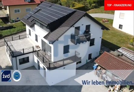 Hauptfoto Internet neu - Haus kaufen in Hutthurm - RESERVIERT!MODERNES 3-FAMILIENHAUS MIT PV-ANLAGE