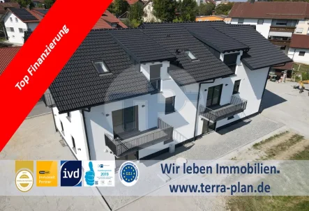 Hauptfoto Internet - Haus kaufen in Hutthurm - NEUBAU 6-FAMILIENHAUS IN KFW 40+ STANDARDNEUE AFA MIT 5% NUTZEN!