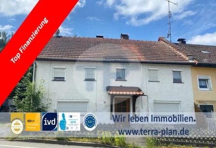 Hauptfoto Internet - Haus kaufen in Beutelsbach - ECHTE GELEGENHEITHANDWERKER UND BASTLER AUFGEPASSTÄLTERES EINFAMILIENHAUS 