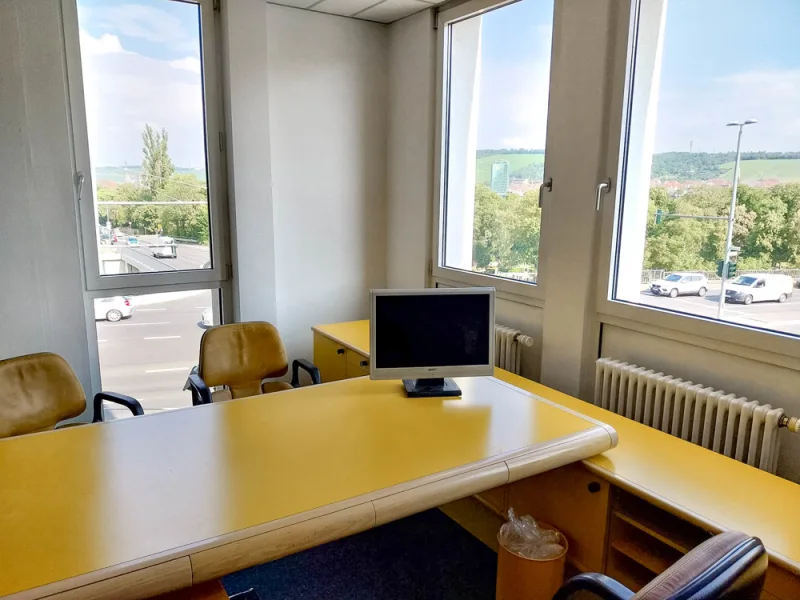 Büro 1. OG Foto II