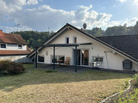 Dachterrasse - Wohnung mieten in Partenstein - Großzügige Wohnung mit Garten und Balkon