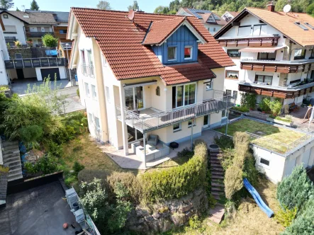 Außenansicht - Haus kaufen in Frammersbach - Großzügiges Einfamilienhaus mit Einliegerwohnung und Doppelgarage