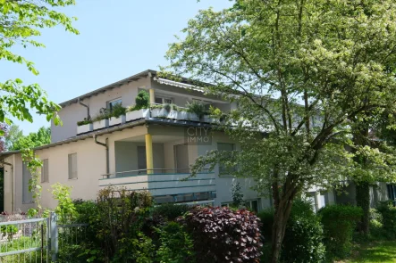 Hausansicht - Wohnung kaufen in Nürnberg - Die feine Adresse in Nürnberg - Penthouse mit Tiefgaragenplatz in ruhiger Lage von Erlenstegen