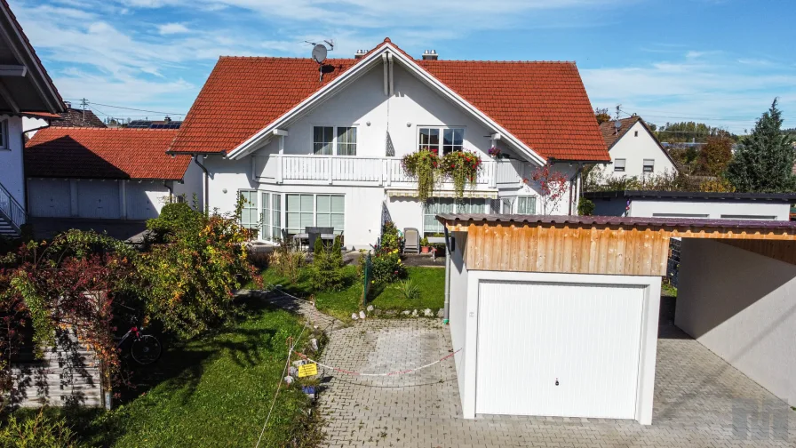 Hausansicht - Haus kaufen in Schwabbruck - Gepflegte Doppelhaushälfte in Schwabbruck!Vorerst zur Kapitalanlage danach zum Eigenbedarf geeignet.