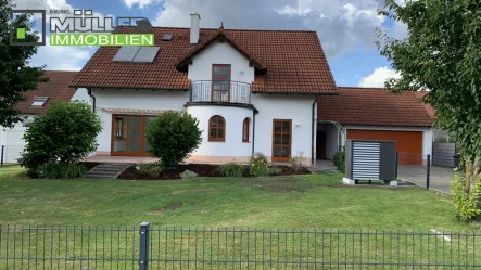 Haus mit schönem Garten - Haus mieten in Burtenbach / Oberwaldbach - Großzügiges Einfamilienhaus mit großem Garten in Oberwaldbach
