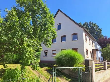 Titel - Haus kaufen in Weißenhorn / Biberachzell - Gelegenheit für Selbstrenovierer! Einfamilienhaus mit schönem Garten