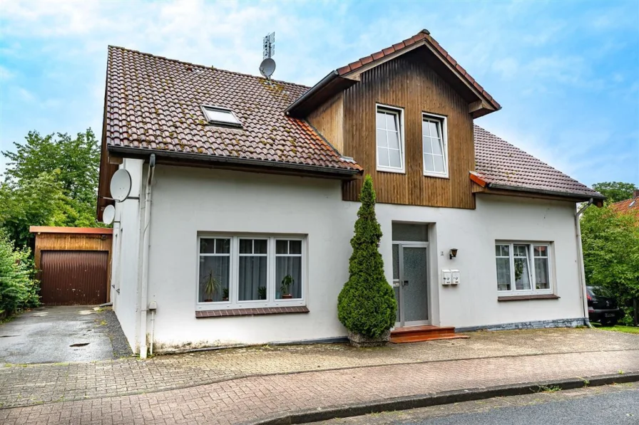 Außenansicht - Haus kaufen in Selsingen - Rarität in Selsingen- Ein-Zweifamilienhaus im Ortskern -