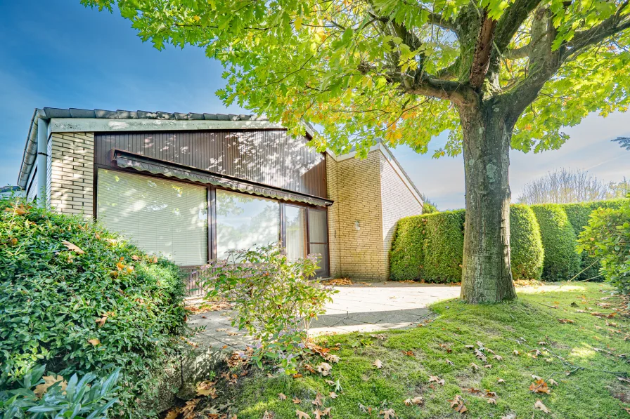 Terrasse - Haus kaufen in Stade - Exklusives Architektenhaus in idyllischer Hanglage – Ihr Rückzugsort nahe der Barger Heide!