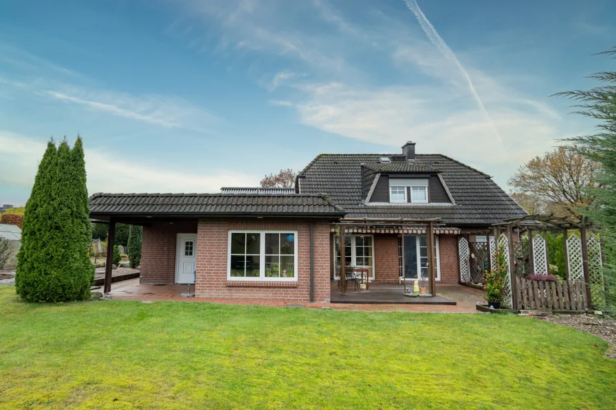 Garten - Haus kaufen in Rosengarten - Attraktives Einfamilienhaus in perfekter Familienlage!