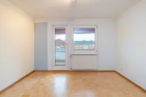 Zimmer mit Balkon