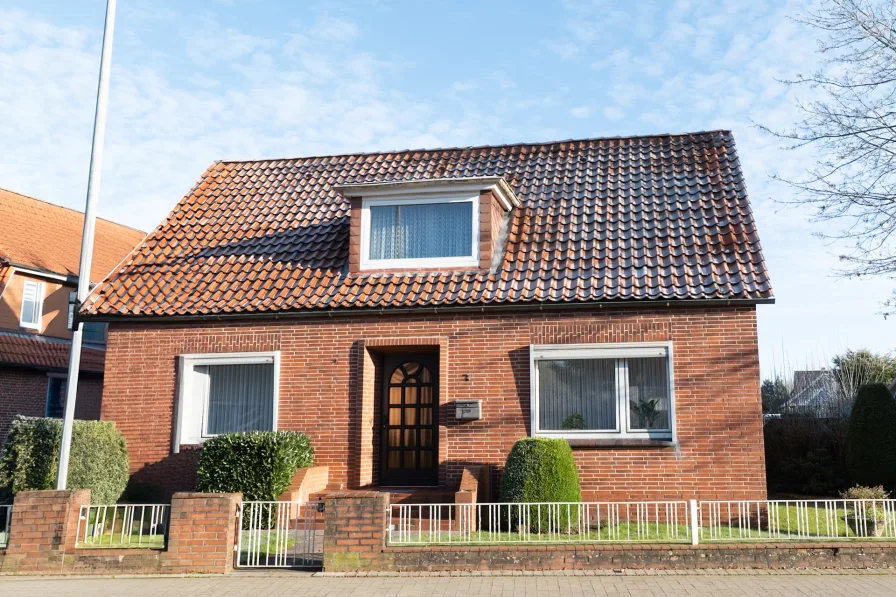 Ansicht vorne  - Haus mieten in Stade / Schölisch - Arbeiten, entspannen, wohlfühlen – Monteurswohnung im Herzen von Schölisch