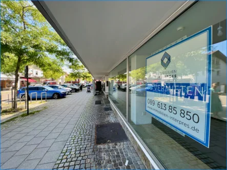 Laden mit großem Schaufenster - Laden/Einzelhandel mieten in Oberhaching - Laden mit ca. 240 qm Fläche in bester Lage Oberhachings!