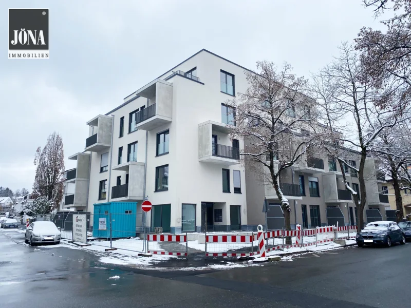 Titelbild - Wohnung mieten in Kulmbach - ANFRAGESTOPP!Erstbezug, 4-Zimmer-Penthouse - barrierefreies Wohnen in Zentraler Lage von Kulmbach